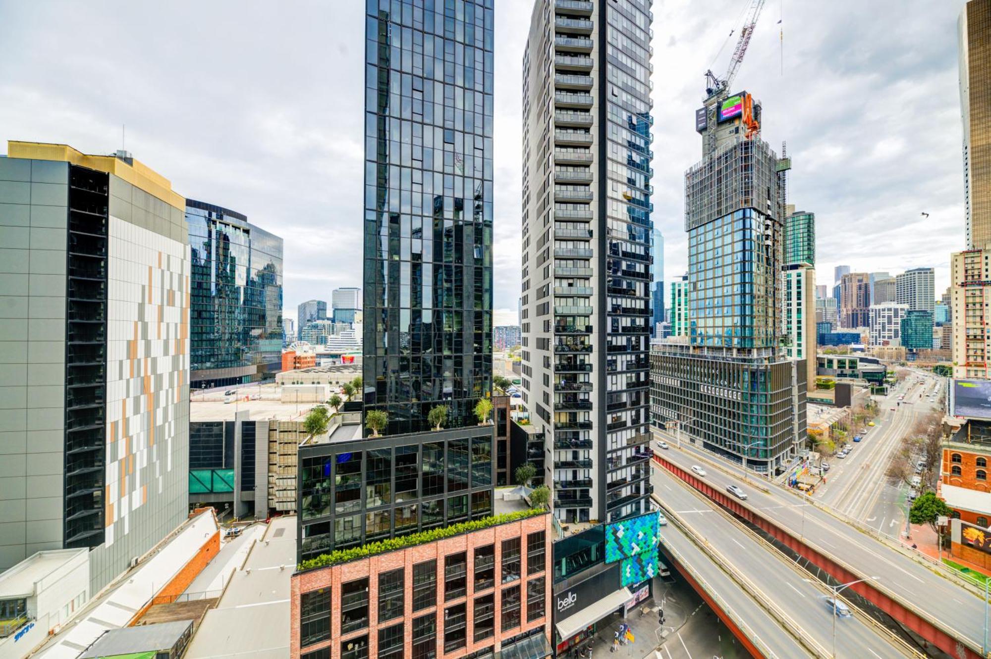 Mega Style Apartments Mainpoint Melbourne Oda fotoğraf