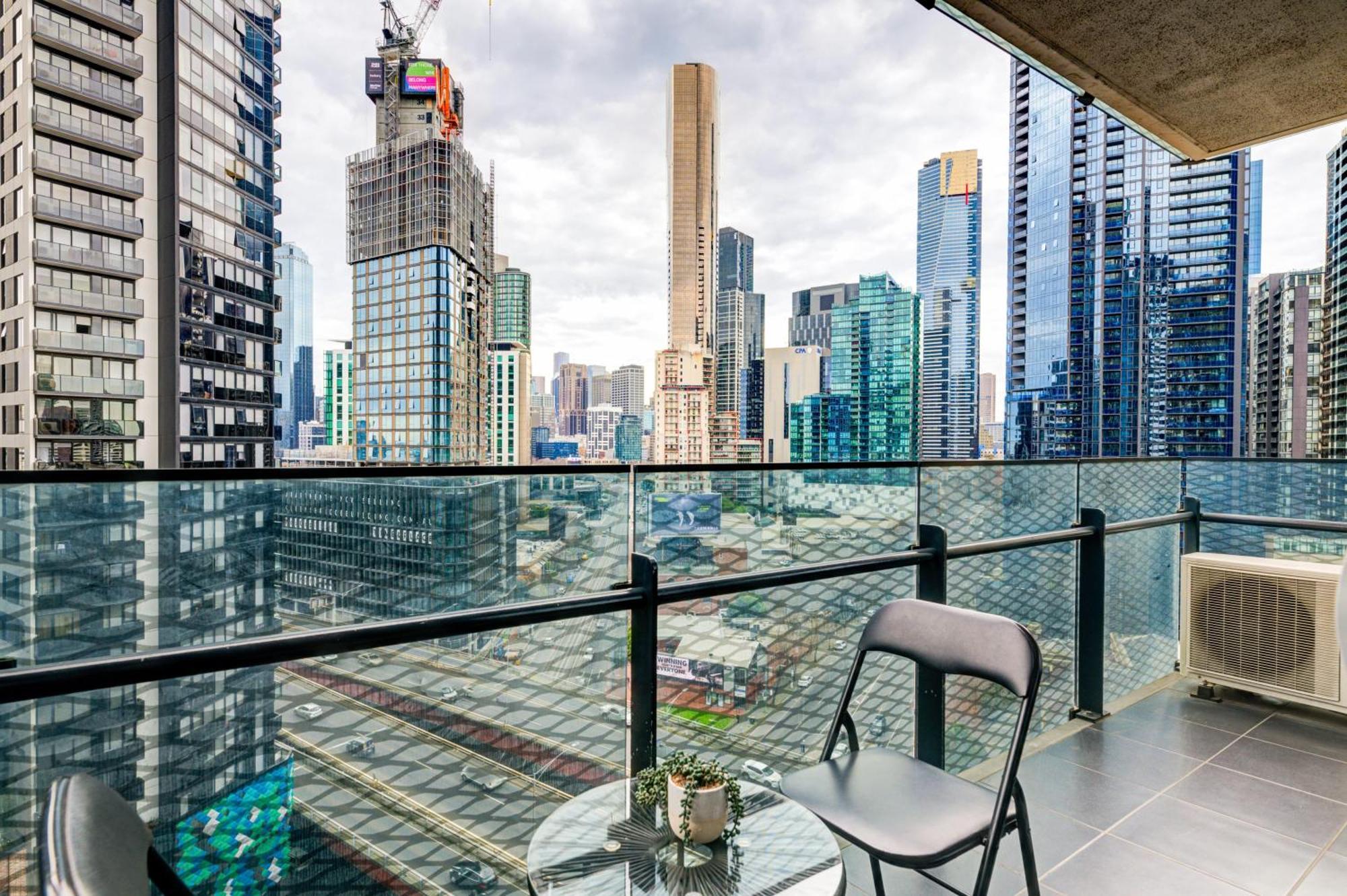 Mega Style Apartments Mainpoint Melbourne Oda fotoğraf