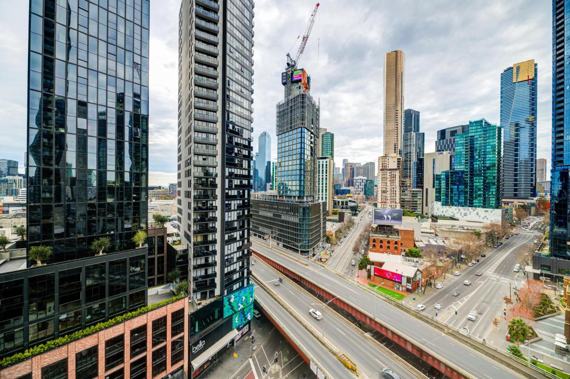 Mega Style Apartments Mainpoint Melbourne Oda fotoğraf